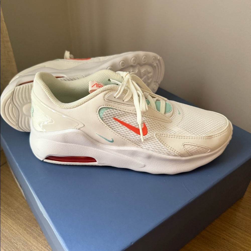 Nike Air Max Bolt Running Shoes CU4153-104